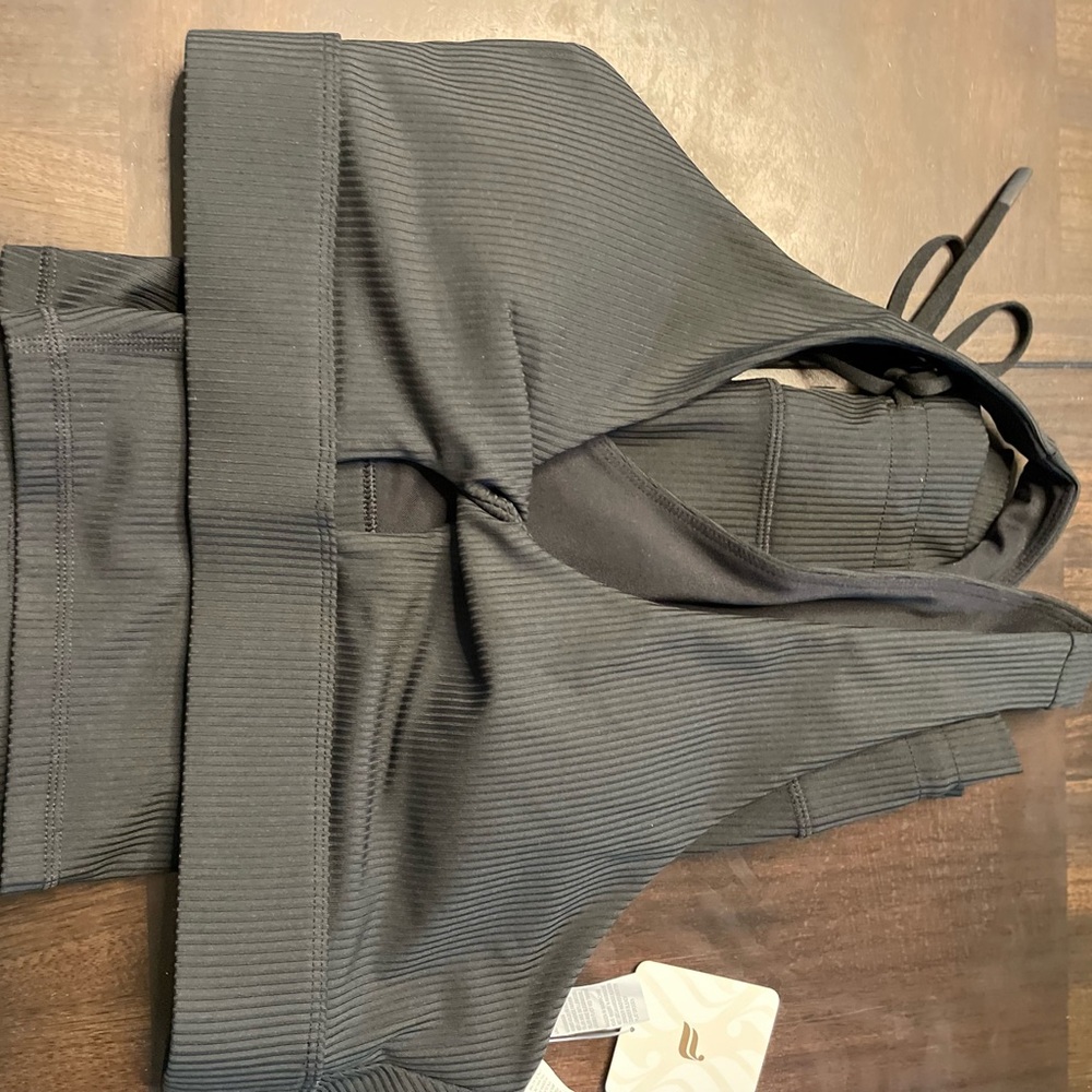 Fabletics outfit nwt
